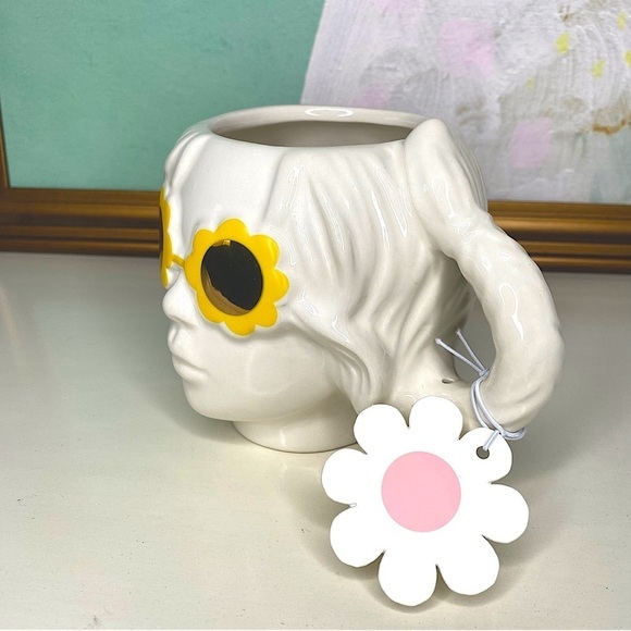 Sheffield Home Boho Hippie Girl with Flower Sunglasses Mug Vintage Style Nwt - Picture 1 of 9